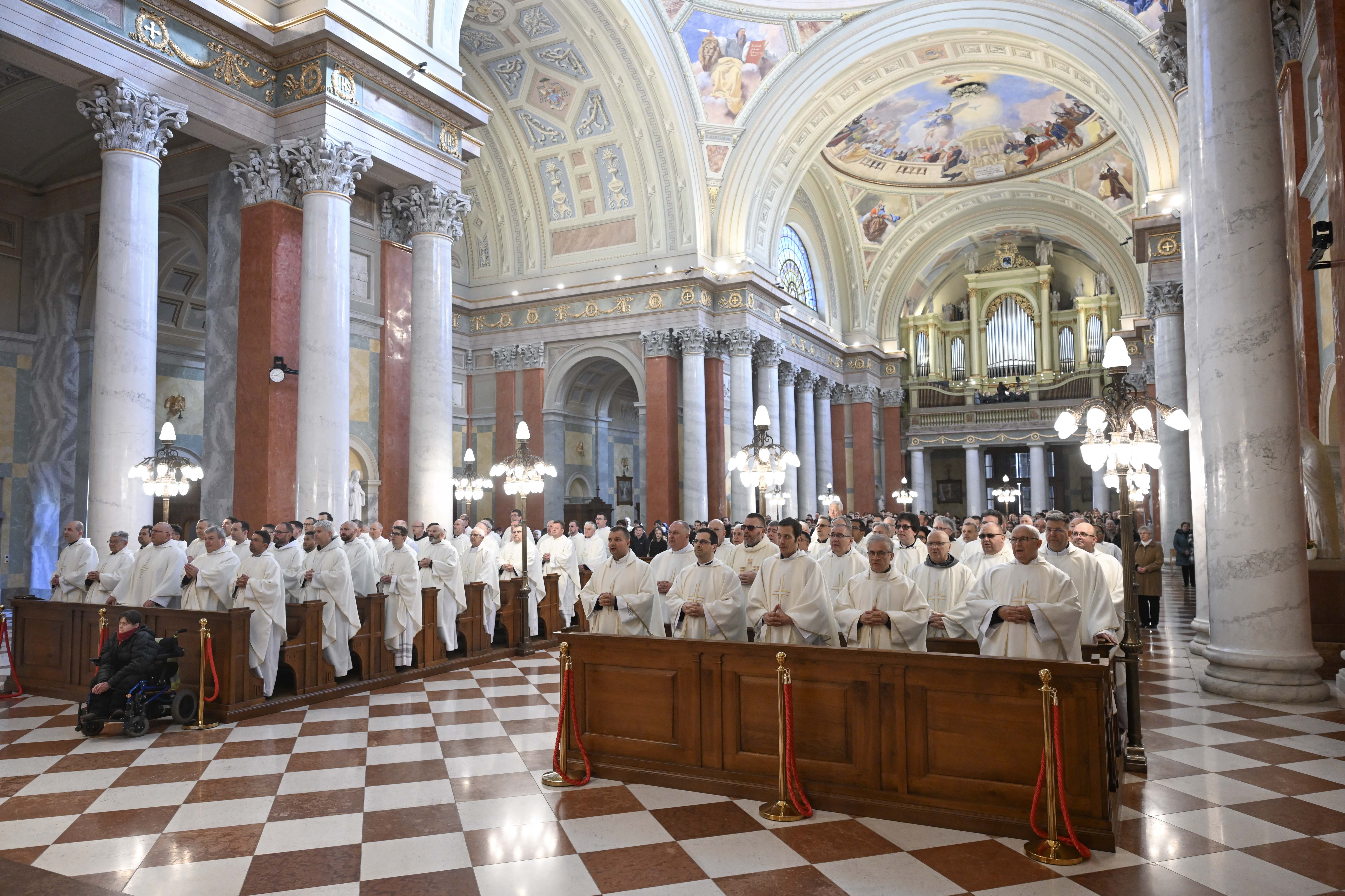 DSC_7334_Érseki Krizmaszentelési szentmise 2026