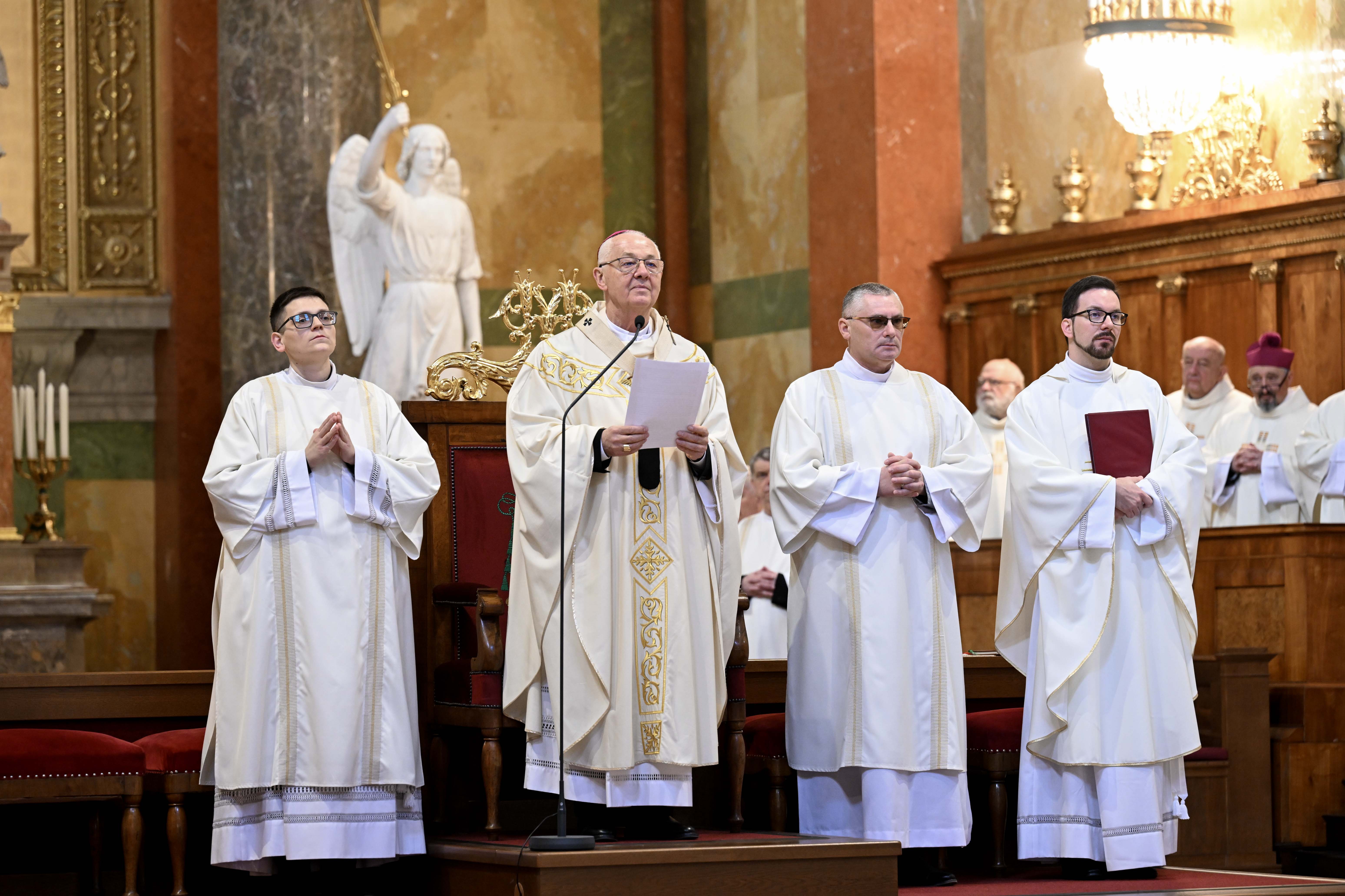 DSC_7339_Érseki Krizmaszentelési szentmise 2026