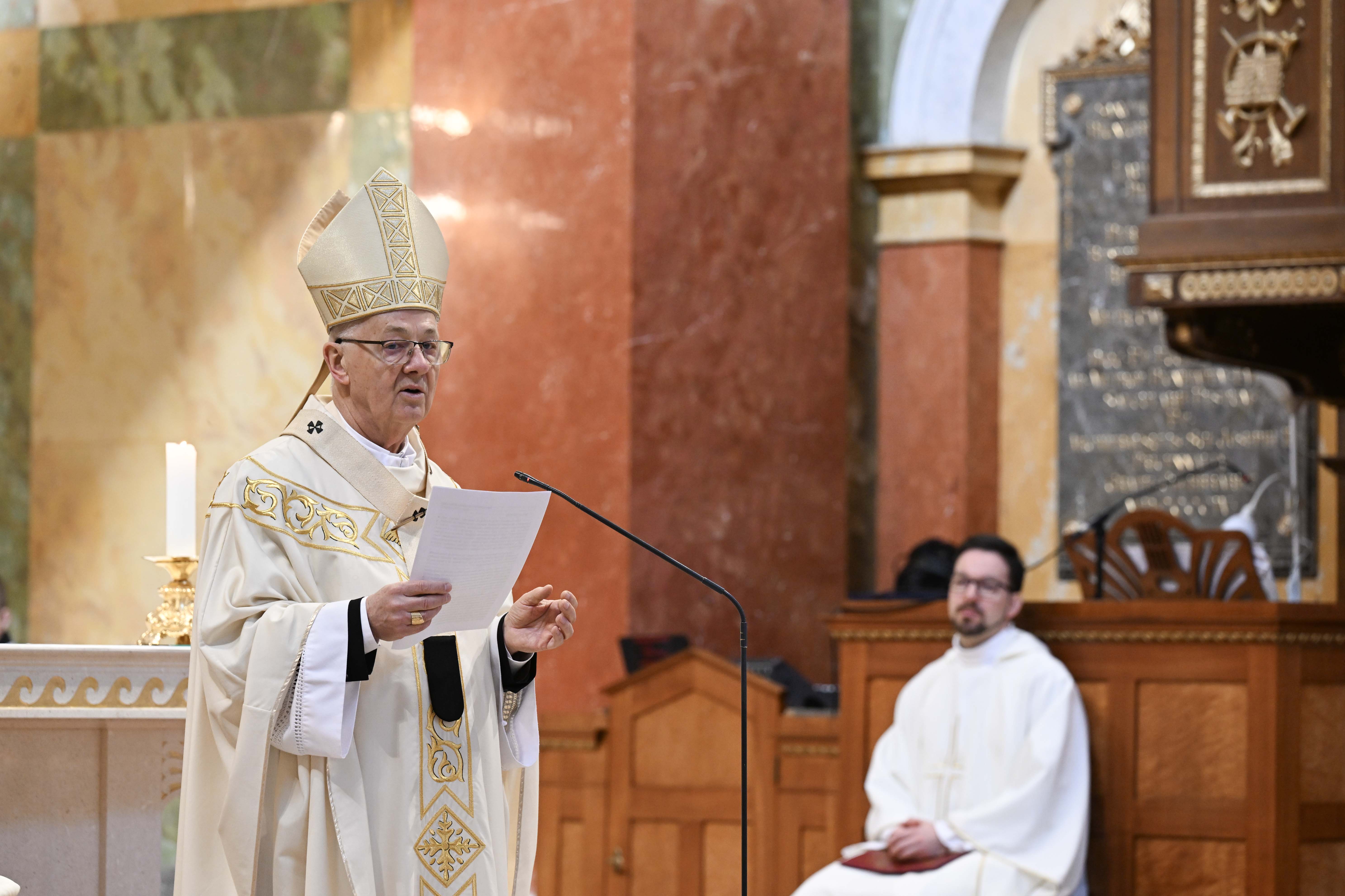 DSC_7415_Érseki Krizmaszentelési szentmise 2026