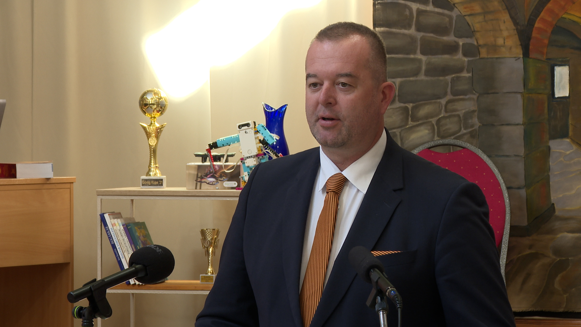 hollosi_andras_alpolgarmester